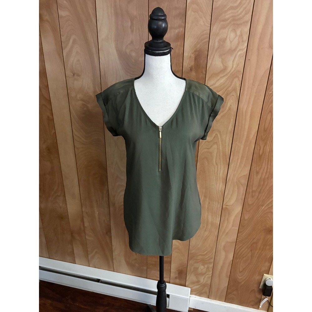 Express Olive Green V-Neck Half Zip Short Sleeve Blouse XS